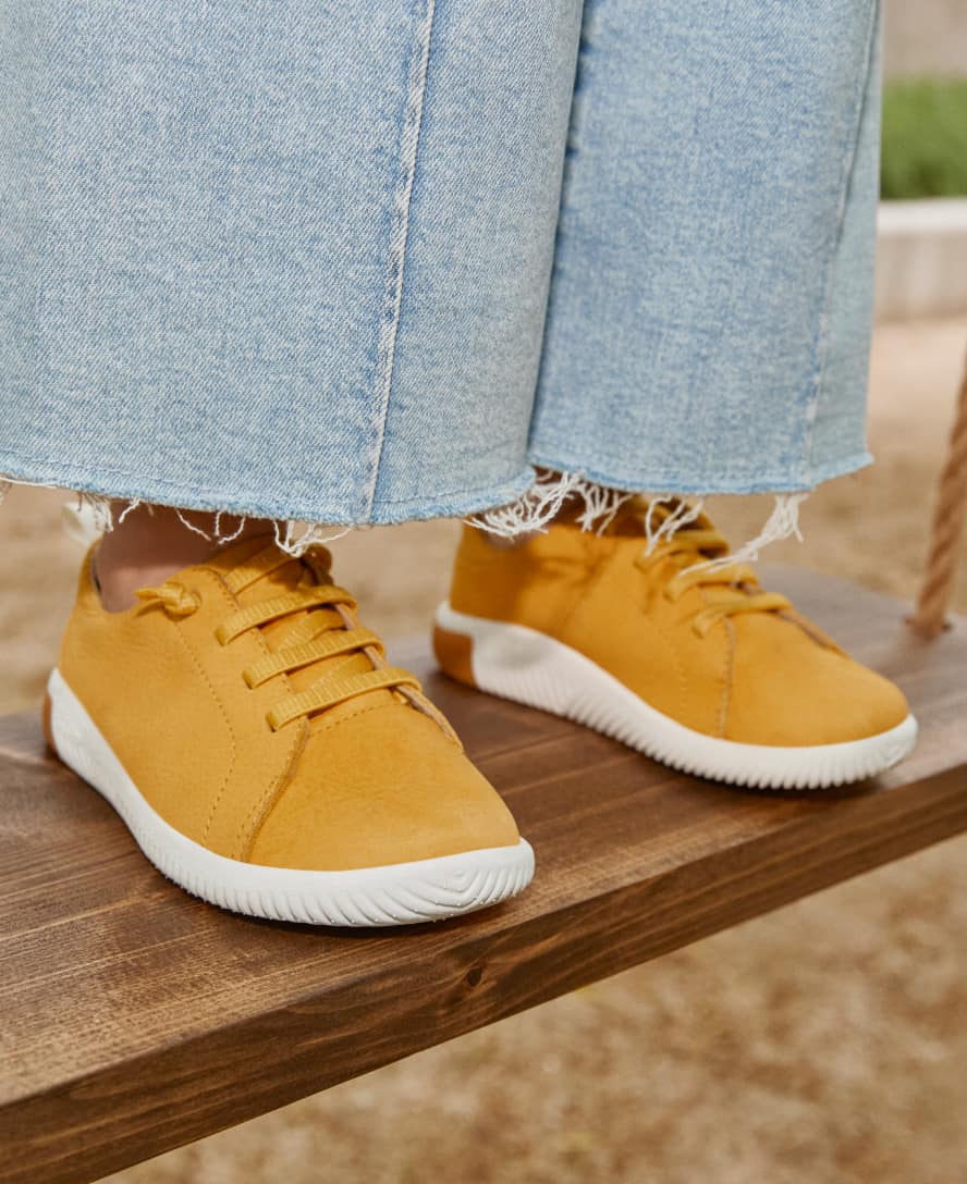 Big Kids' KNX Leather Sneaker | Martini Olive/Evening Primrose