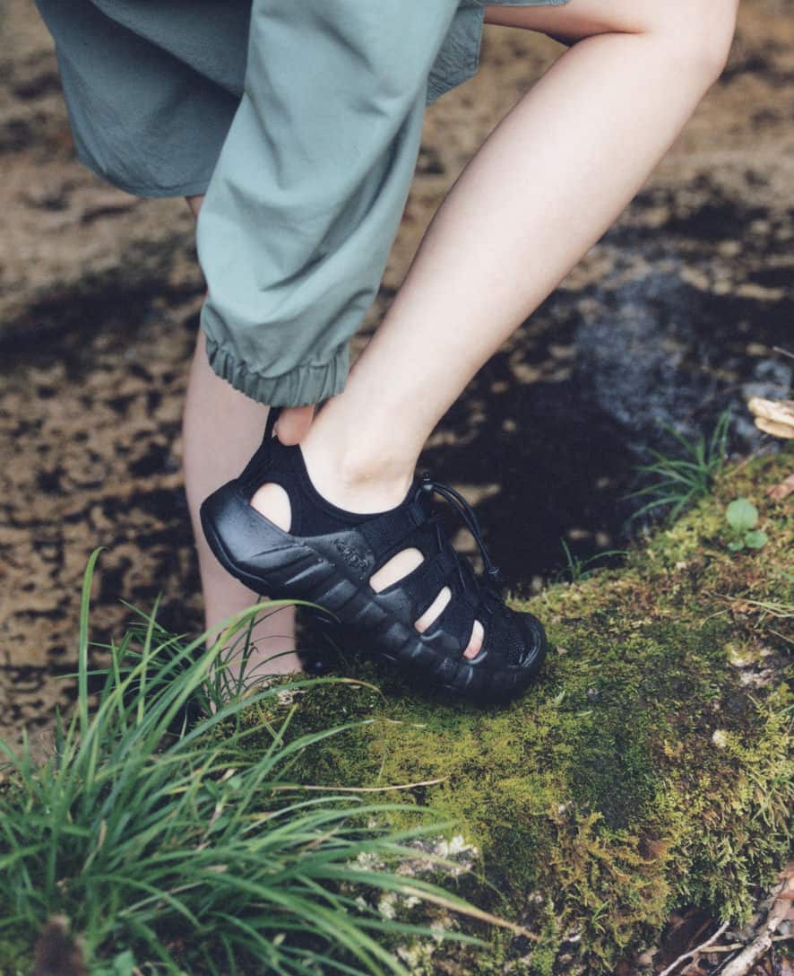 Women's Hyperport H2 Snow Peak Sandal | SP Triple Black | KEEN