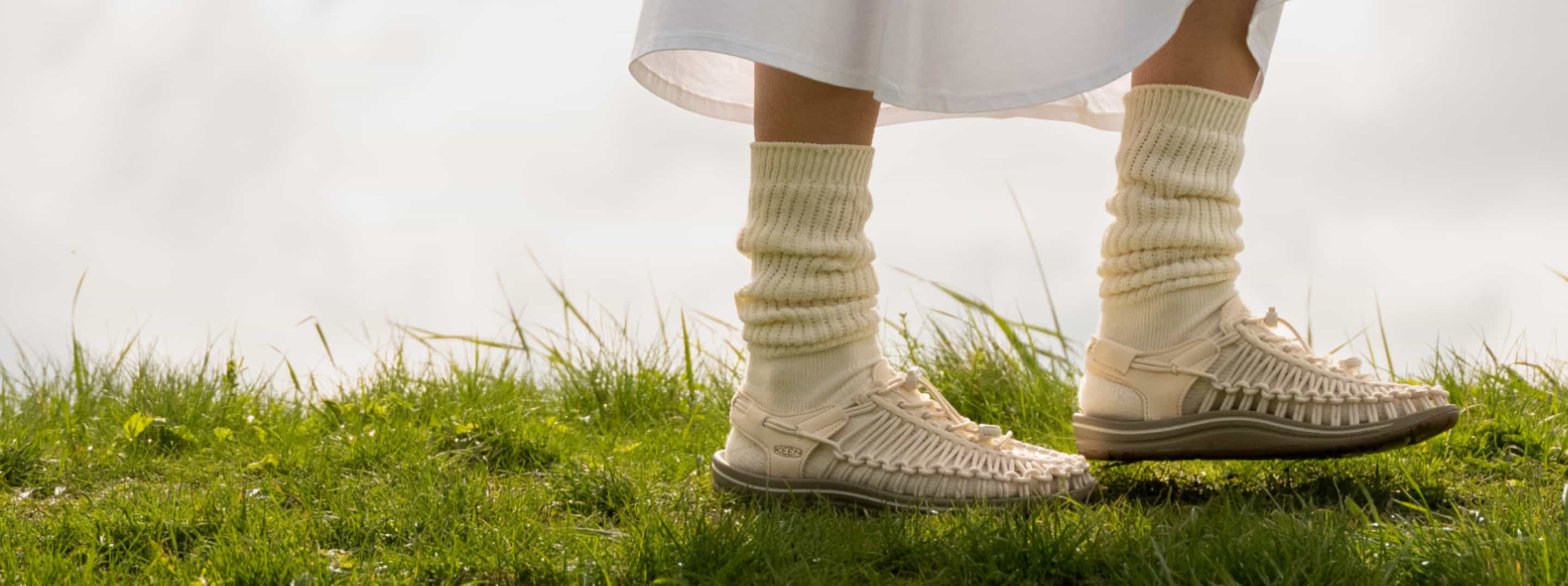 スニーカー OPEN-AIR UNEEK SNEAKERS keen-open-air-sneaker-10th-