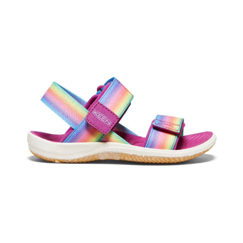 Elle Riemchensandale für jüngere Kinder  |  Rainbow/Festival Fuchsia
